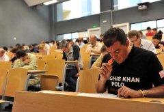 在读学生,如何在高顿CFA备考90天通过CFA考试的